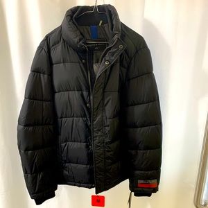 Brand New (large) Andrew Marc ‘Status’ puffer jacket.